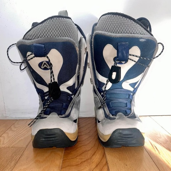 Askew women snowboard boots - Picture 3 of 5